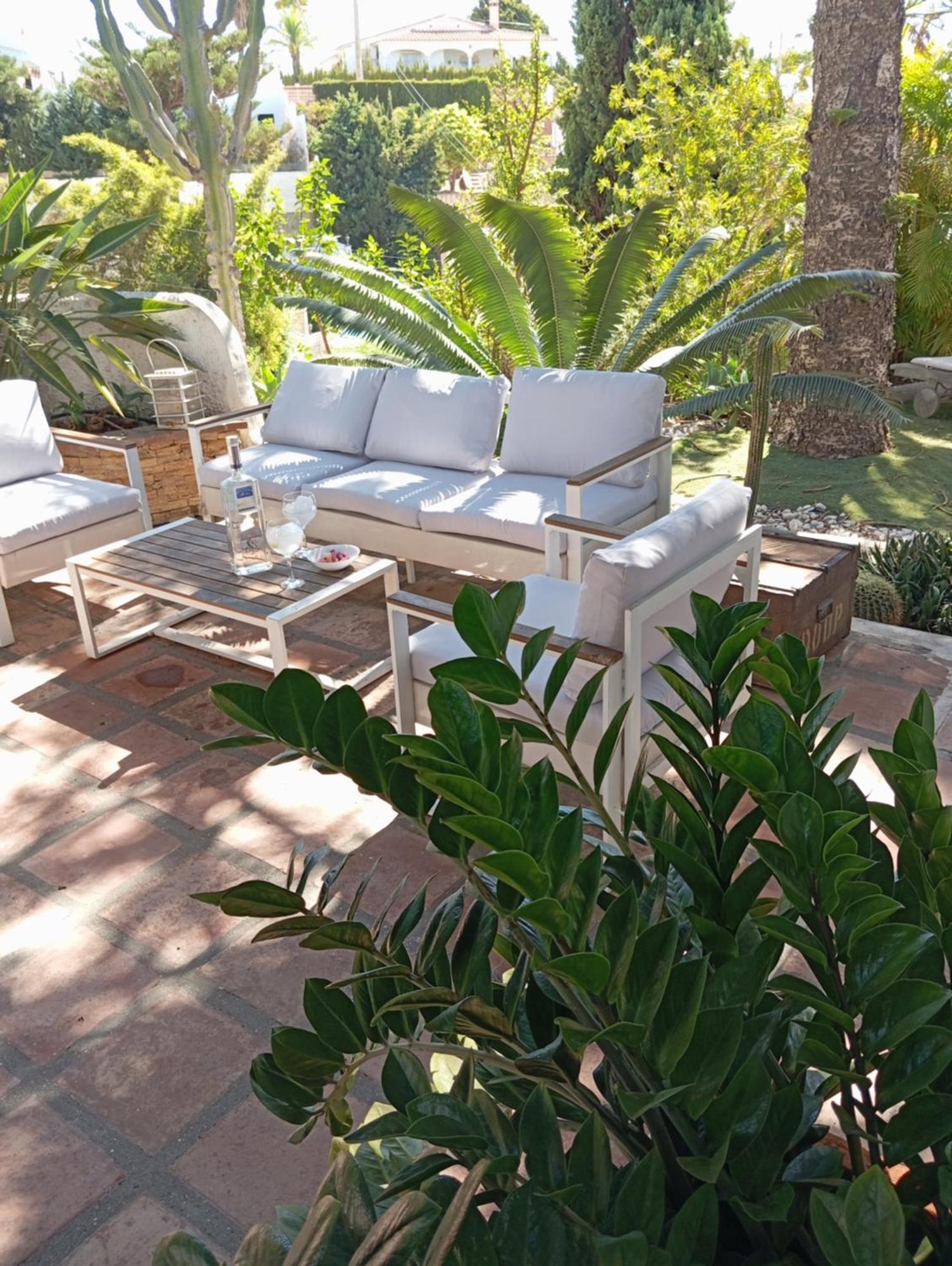 Habitaciones En Casa Miguel Калета-де-Велес Экстерьер фото